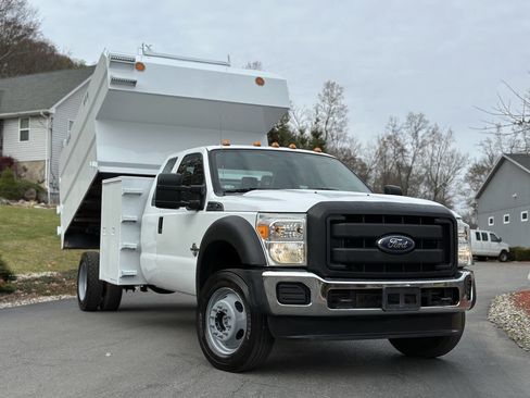 Used 2015 Ford F550 4x4 SuperCab Super Duty image 2