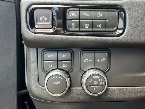 New 2026 GMC Yukon XL Denali w/ Sun & Power Step Package image 20