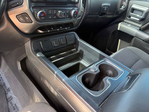 Used 2018 Chevrolet Silverado 1500 LT w/ All Star Edition AWD/4WD image 13