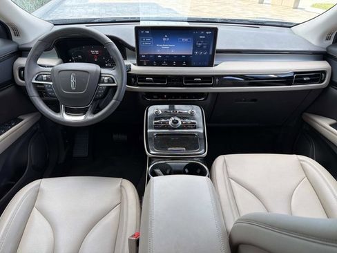 Certified 2023 Lincoln Nautilus AWD image 26