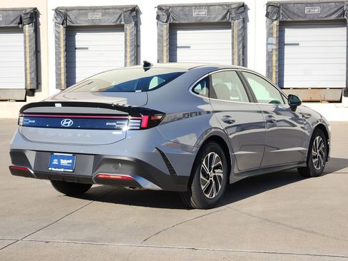 New 2026 Hyundai Sonata Blue image 4
