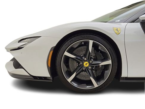 Used 2023 Ferrari SF90 Spider AWD/4WD image 13