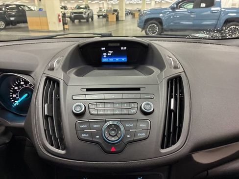 Used 2017 Ford Escape SE w/ SE Sport Appearance Package AWD/4WD image 29