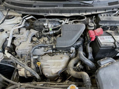 Used 2011 Nissan Rogue S image 32