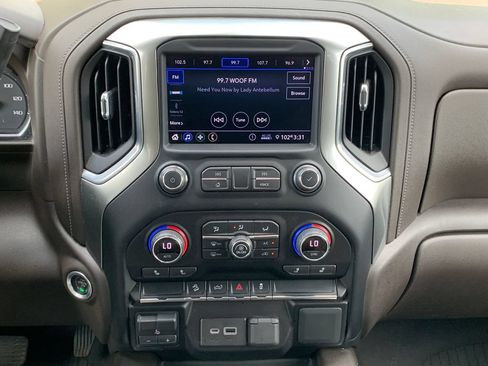 Used 2021 Chevrolet Silverado 2500 LT w/ Convenience Package AWD/4WD image 15