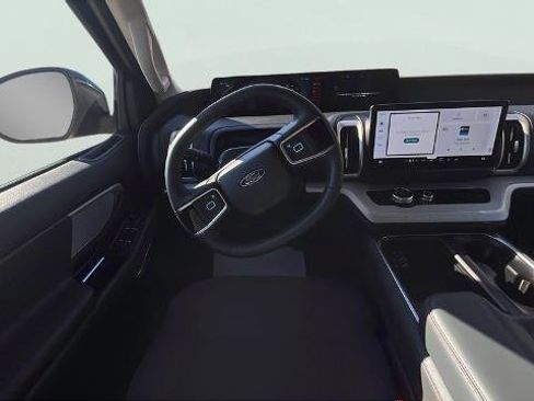 Certified 2025 Ford Expedition Max Active AWD/4WD image 11