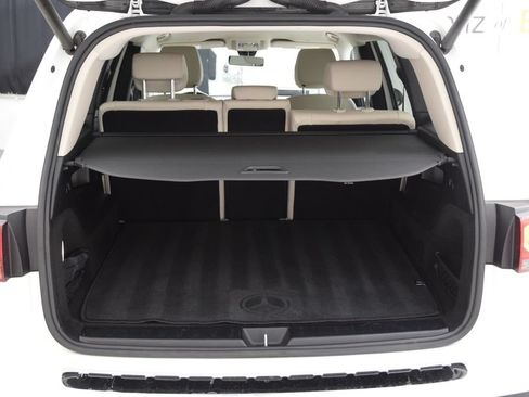 Used 2022 Mercedes-Benz GLB 250 4MATIC image 30