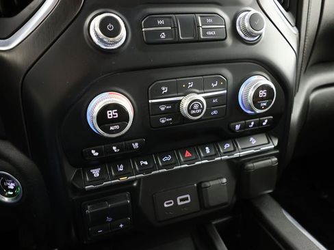 Used 2020 GMC Sierra 2500 AT4 w/ AT4 Premium Package AWD/4WD image 30