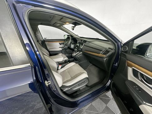 Used 2019 Honda CR-V Touring image 32