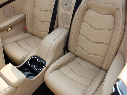 Used 2015 Maserati GranTurismo Convertible RWD image 18