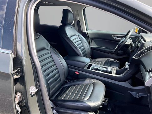Used 2024 Ford Edge SEL AWD/4WD image 7