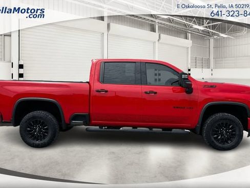 Used 2021 Chevrolet Silverado 2500 LTZ w/ LTZ Plus Package AWD/4WD image 2
