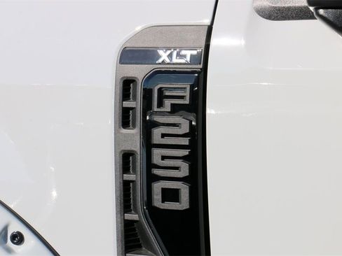 New 2026 Ford F250 XLT w/ XLT Premium Package image 13