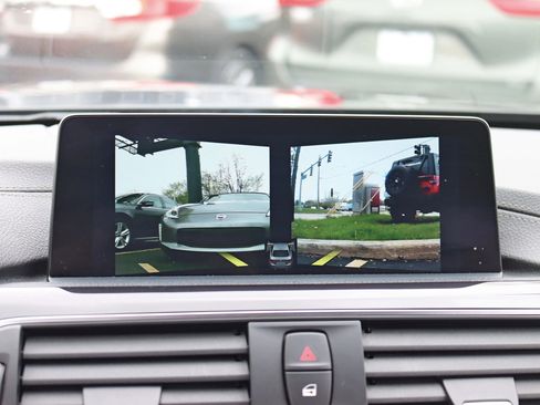 Used 2018 BMW M4 Coupe RWD image 27