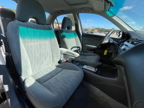 Used 2005 Honda Civic EX image 21
