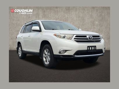 Used 2013 Toyota Highlander SE