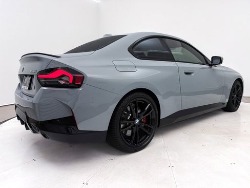 Used 2024 BMW 230i Coupe w/ Premium Package image 17