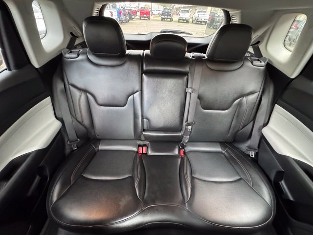 Used 2022 Jeep Compass Limited AWD/4WD image 15