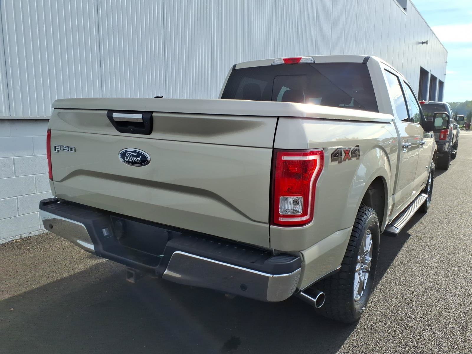 Used 2017 Ford F150 XLT w/ Equipment Group 302A Luxury AWD/4WD image 6