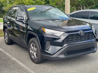Used 2025 Toyota RAV4 XLE w/ Convenience Package AWD/4WD video 1