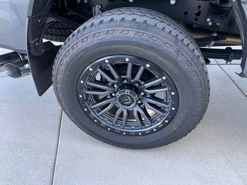 Used 2025 Ford F350 Lariat w/ Chrome Package AWD/4WD image 20