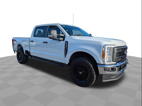 Used 2023 Ford F250 XL w/ 360-Degree Camera Package image 2