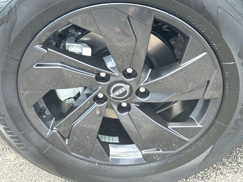 New 2026 Nissan Rogue SV AWD/4WD image 9
