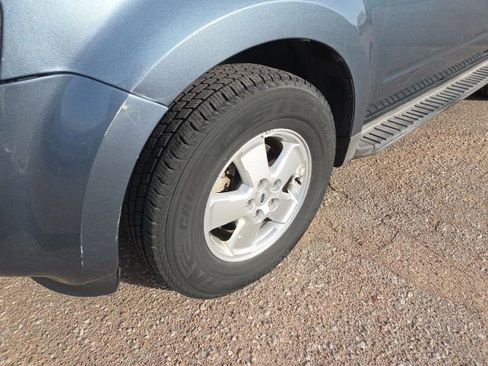 Used 2011 Ford Escape XLT w/ Class II Trailer Tow Pkg image 13