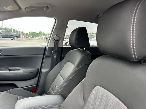 Used 2022 Kia Sportage LX image 13