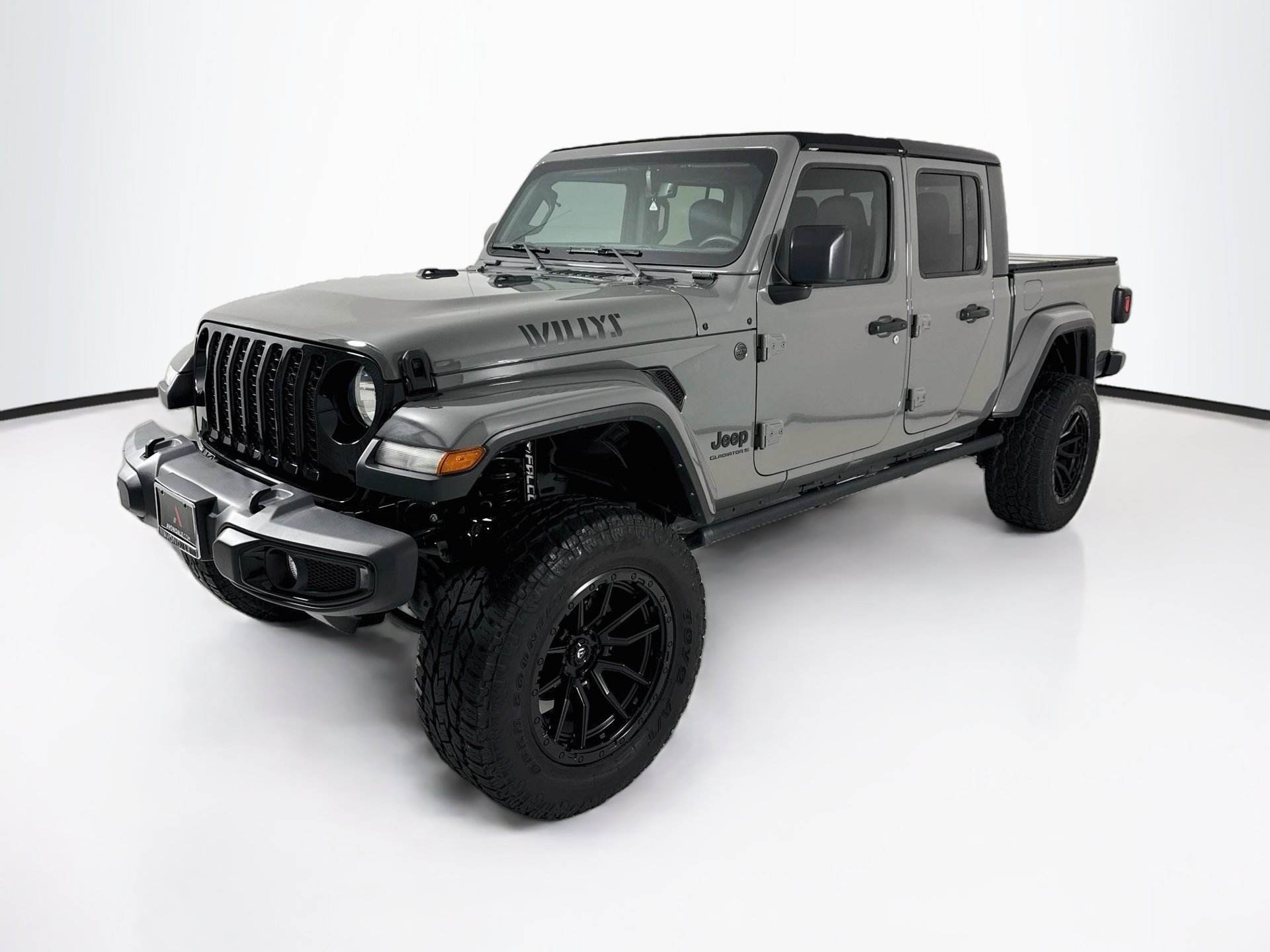 Used 2023 Jeep Gladiator Sport AWD/4WD image 3