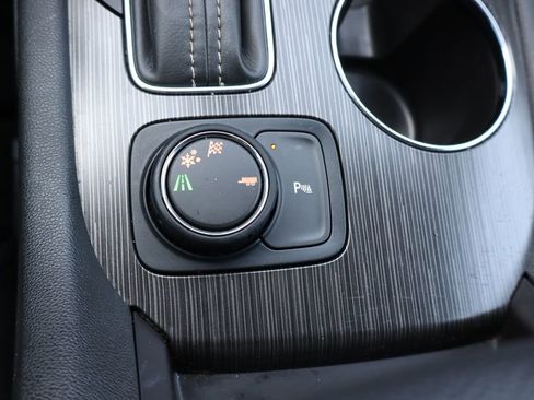 Used 2017 GMC Acadia SLT FWD image 10