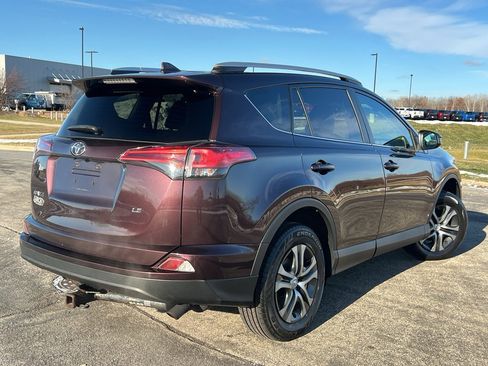 Used 2016 Toyota RAV4 LE image 4