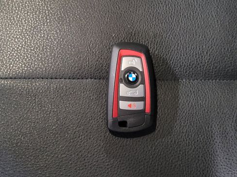 Used 2018 BMW 330i Sedan image 32