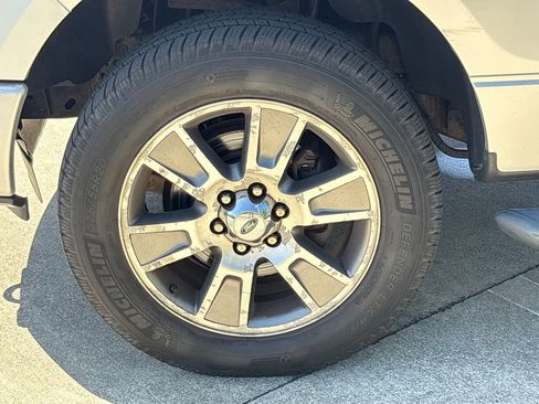 Used 2014 Ford F150 STX w/ Equipment Group 201A Mid image 11