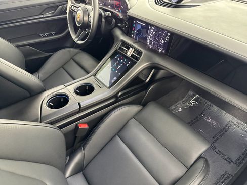 Certified 2023 Porsche Taycan 4S image 18