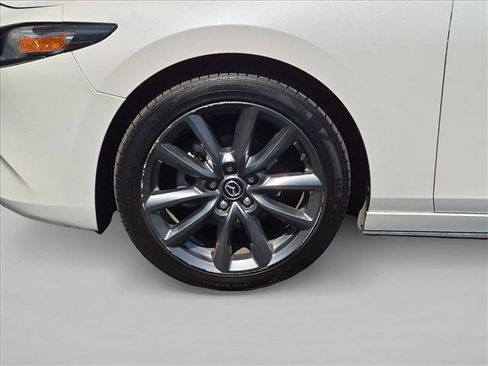 Used 2023 MAZDA MAZDA3 s FWD image 12