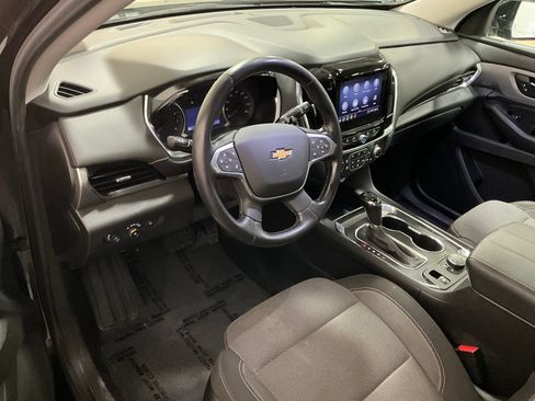 Used 2020 Chevrolet Traverse LT FWD image 15