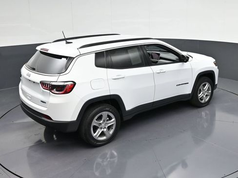 Used 2024 Jeep Compass Latitude AWD/4WD image 22