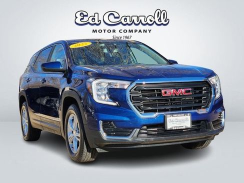 Used 2022 GMC Terrain SLE image 3