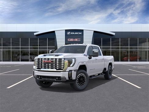 New 2025 GMC Sierra 2500 Denali w/ Denali Reserve Package image 8