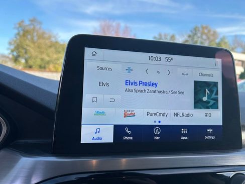 Certified 2022 Ford Escape Titanium w/ Class II Trailer Tow Package image 29