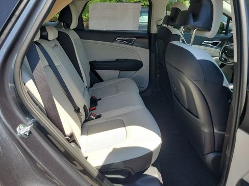 New 2026 Kia Sportage EX FWD image 12