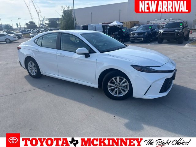 Used 2026 Toyota Camry LE FWD image 1