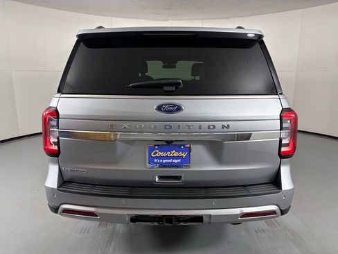 Used 2023 Ford Expedition Limited AWD/4WD image 7