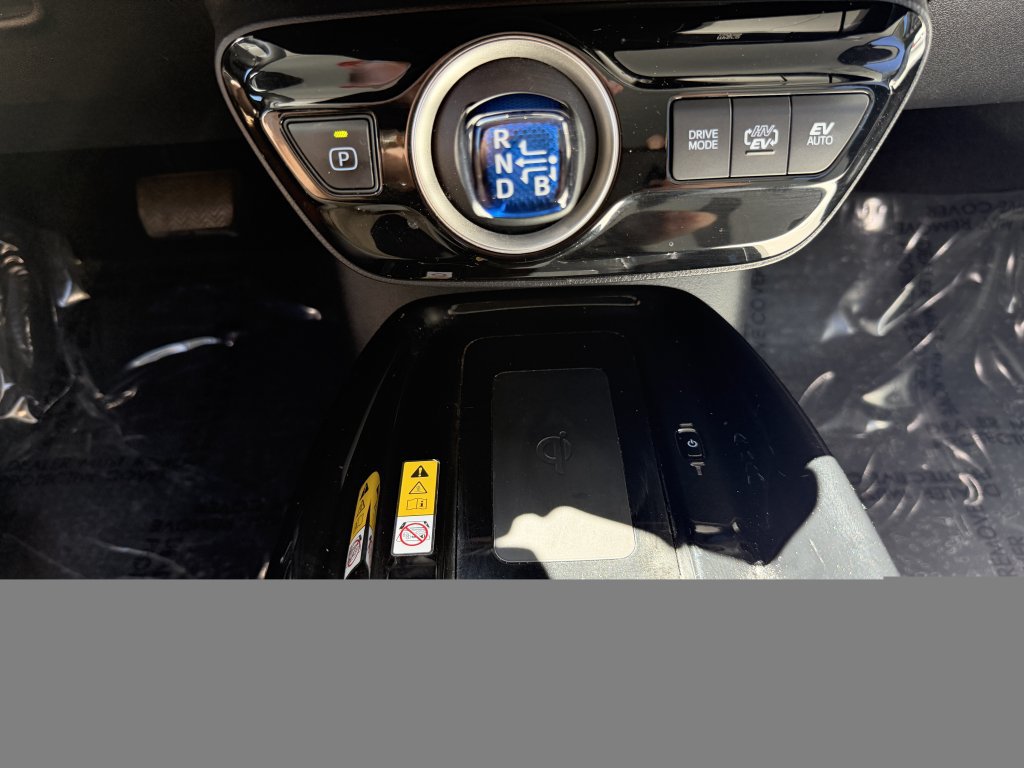 Used 2020 Toyota Prius Prime XLE FWD image 24