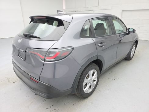 Used 2023 Honda HR-V LX image 11