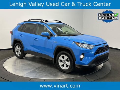 Used 2019 Toyota RAV4 XLE w/ Convenience Package AWD/4WD image 1
