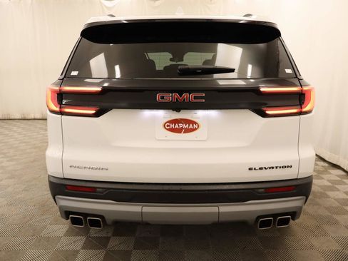 Used 2025 GMC Acadia Elevation image 5