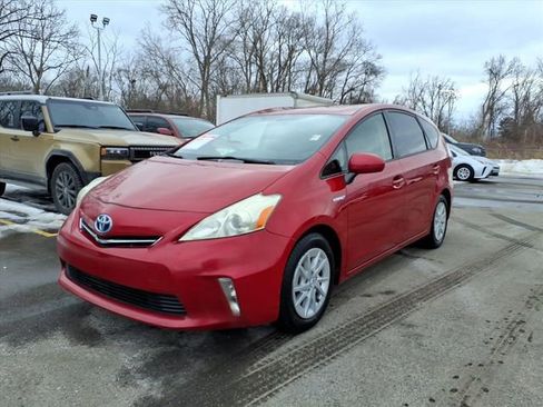 Used 2013 Toyota Prius V Two image 3