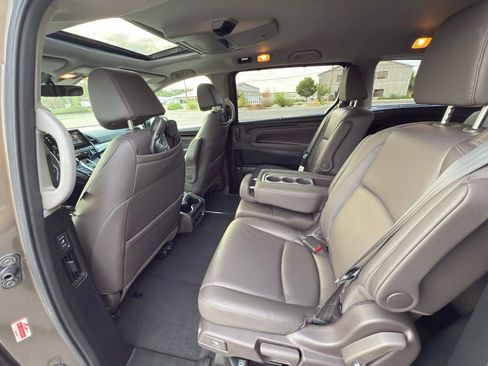 Used 2020 Honda Odyssey Elite image 13